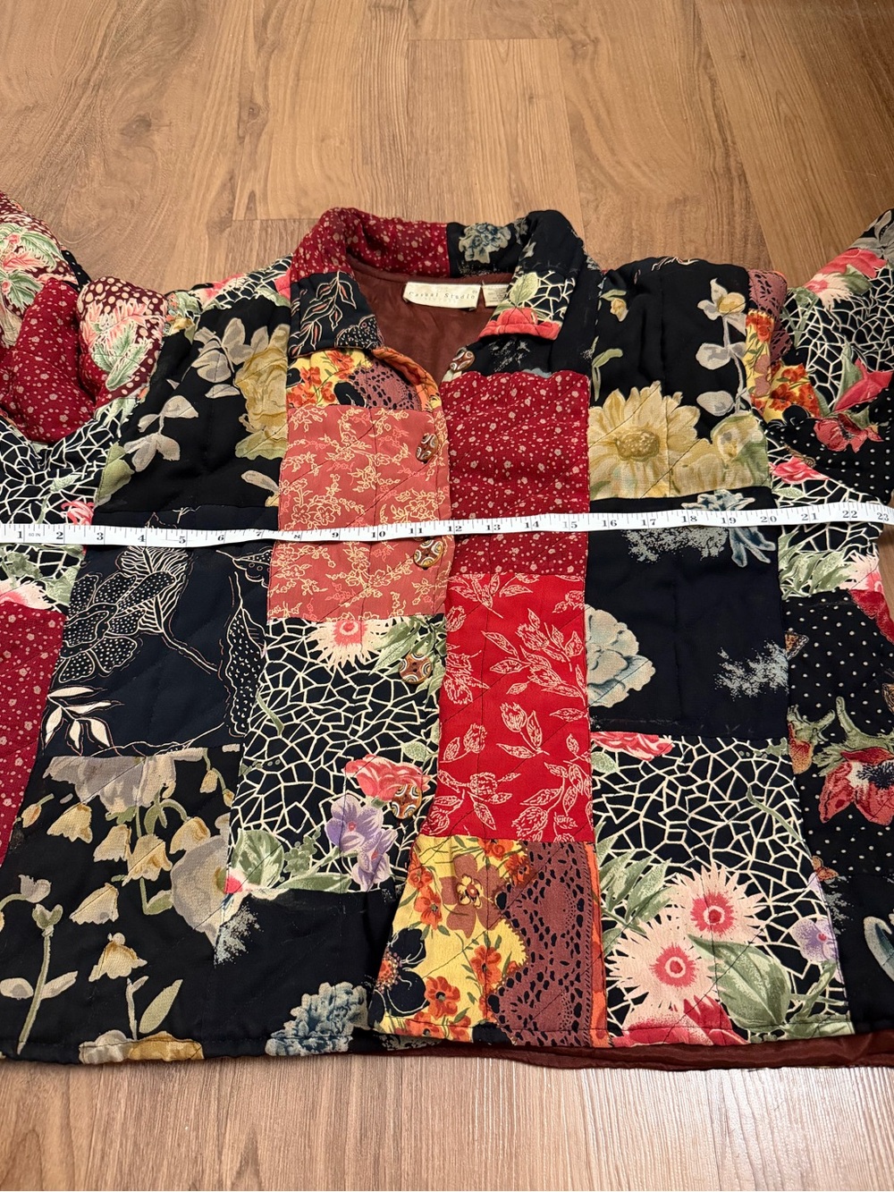 Vintage Patchwork Floral Quilted Jacket - Red & Black Multicolor - Picture 8 of 9